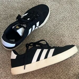 Adidas vl court